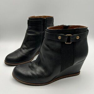 Susina Boots 8.5M Black Leather Wedge Ankle Booties Heels Side Zipper